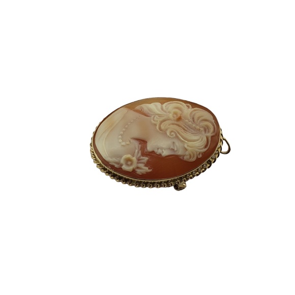 Vintage 14 Karat Yellow Gold Cameo Brooch/Pendant #13079 - Picture 2 of 6